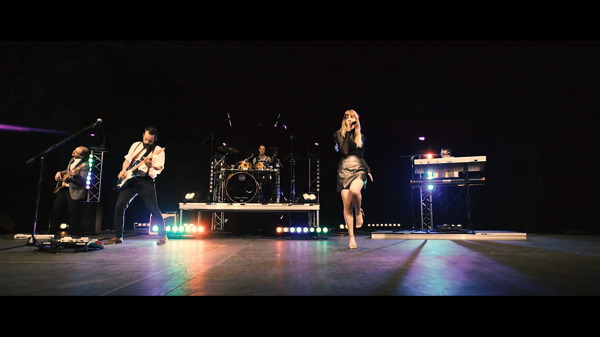 On Stage 5.jpg